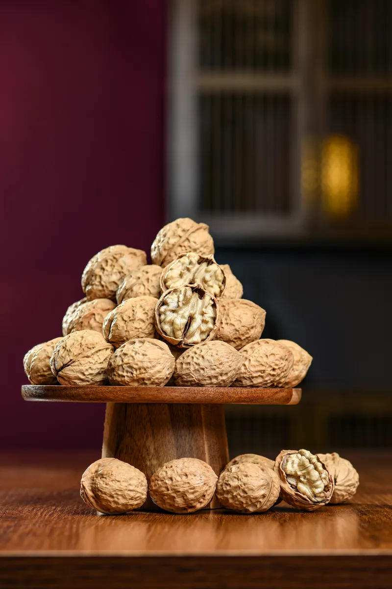 Organic China walnuts in shell